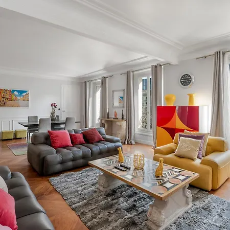 4 Bedroom Avenue Kleber Апартаменты