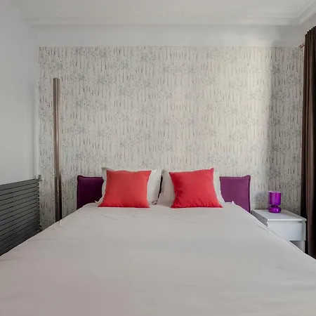 Апартаменты 4 Bedroom Avenue Kleber Париж