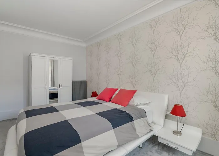 شقة Luxury 5-bed - Opposite The Eiffel Tower - Located On Avenue Kleber *