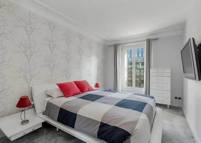 شقة Luxury 5-bed - Opposite The Eiffel Tower - Located On Avenue Kleber