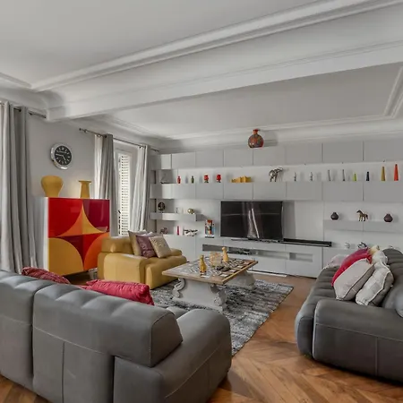 Luxury 5-bed - Opposite The Eiffel Tower - Located On Avenue Kleber Lejlighed *