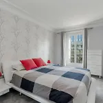 Lägenhet Luxury 5-bed - Opposite The Eiffel Tower - Located On Avenue Kleber